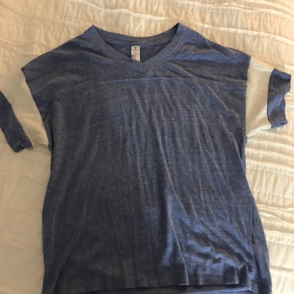 Baseball tee